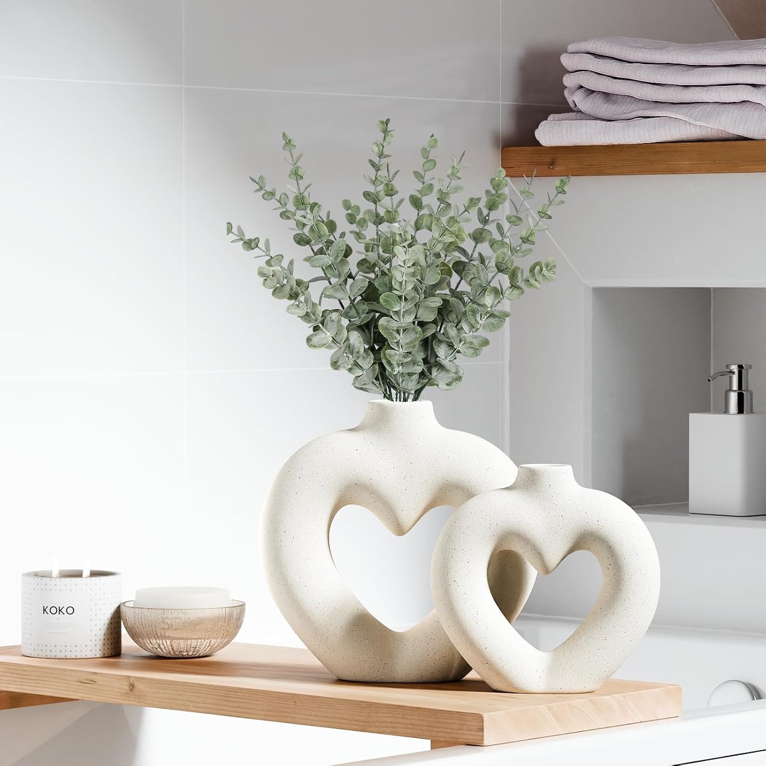 White Heart Ceramic Vases (Set of 2): image 6