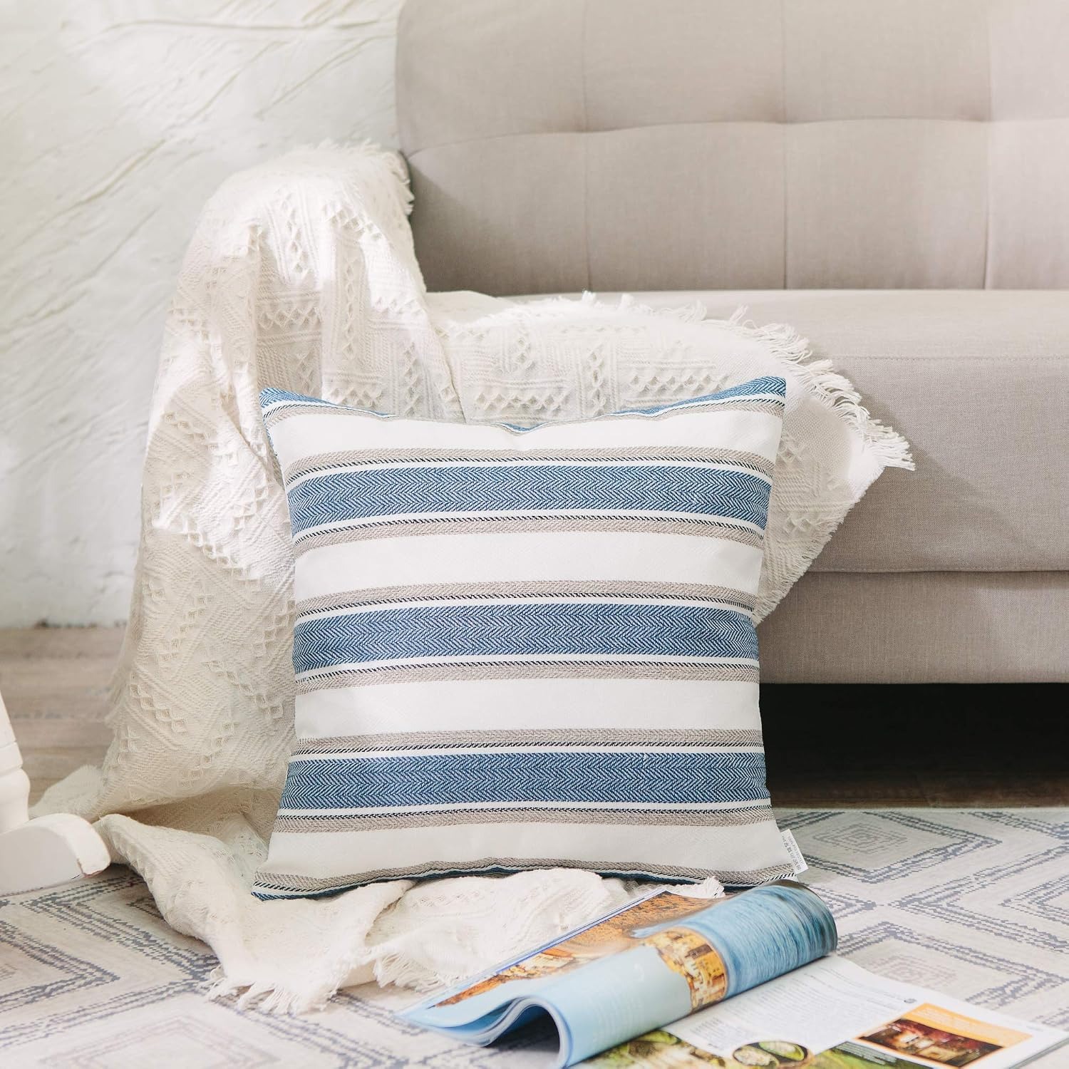 Striped Linen Look Cushion Covers (Pair, 55cm x 55cm): image 2